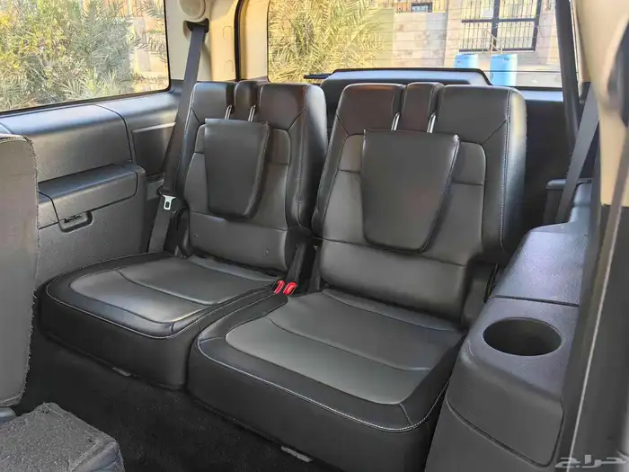 فورد فليكس تيربو فل اوبشن فتحات سقف موديل 2013 م بحالة ممتاز 25