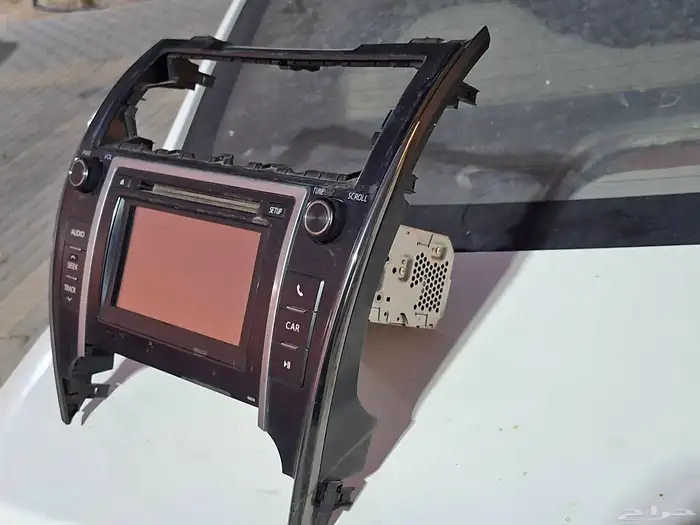 شاشة كامري 2014 وكالة (عطل باللمس) 1