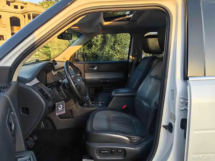 فورد فليكس تيربو فل اوبشن فتحات سقف موديل 2013 م بحالة ممتاز 17