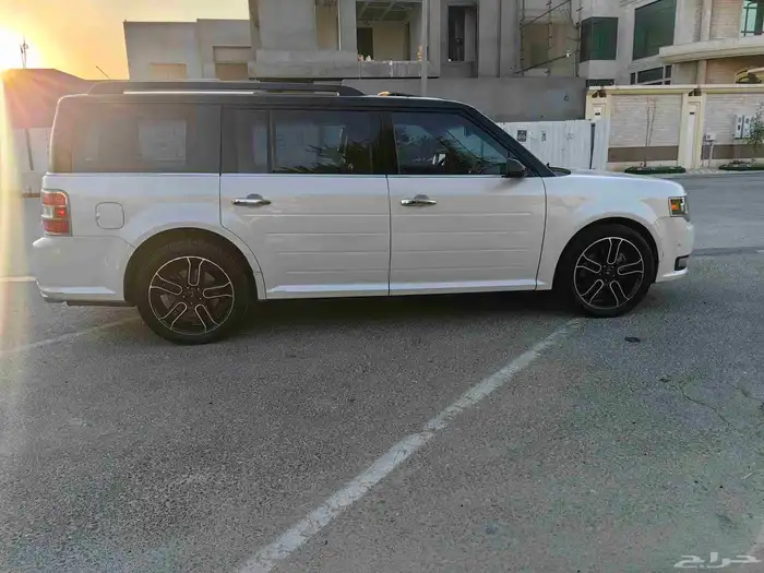 فورد فليكس تيربو فل اوبشن فتحات سقف موديل 2013 م بحالة ممتاز 5