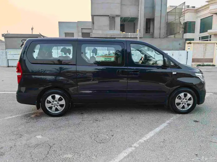 هونداي H1 ستاريكس ديزل 12 راكب موديل 2021 م بدي وكالة 5