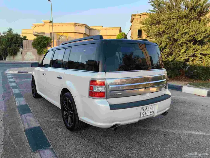 فورد فليكس تيربو فل اوبشن فتحات سقف موديل 2013 م بحالة ممتاز 2