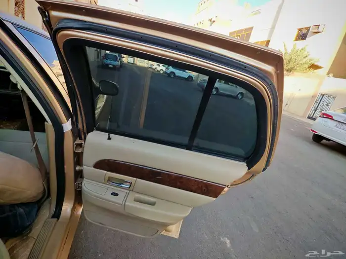 فورد قراند ماركيز للبيع 2005 ماشي 269 GS برقهام نادر 12