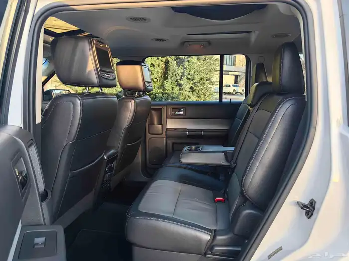 فورد فليكس تيربو فل اوبشن فتحات سقف موديل 2013 م بحالة ممتاز 18