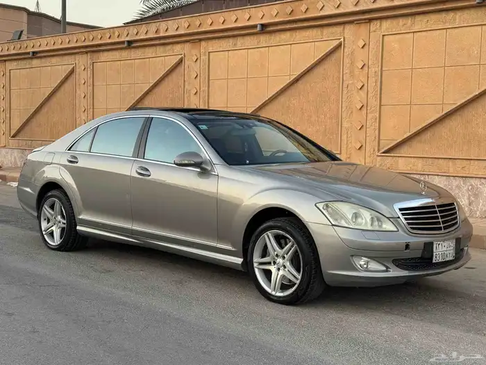 مرسيدس 2009 - S500 نظيف 8