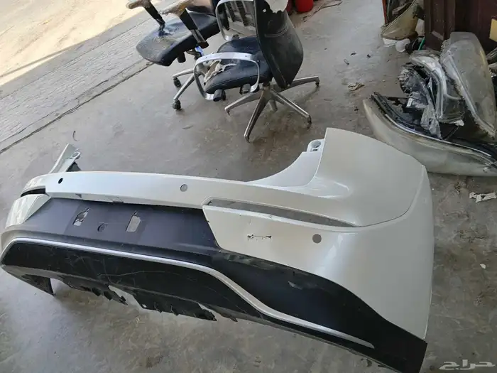 صدامات كراون تويوتا 2024-2025 اصلي وكاله 4