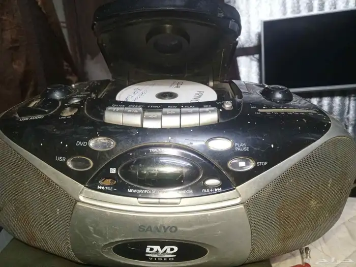 مسجل سيدي ما راديو مع كل شيء شغال والسعر رخيص 0