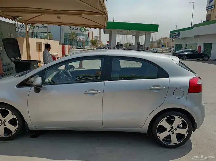 سياره كيا ريو 2015 هاتشباك 2