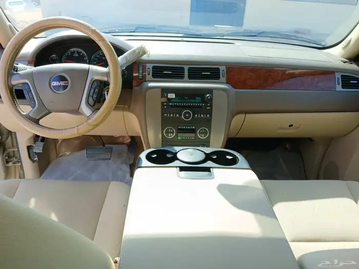 جمس يوكن XL موديل 2011 سعودى مالك اول - مخزن 13