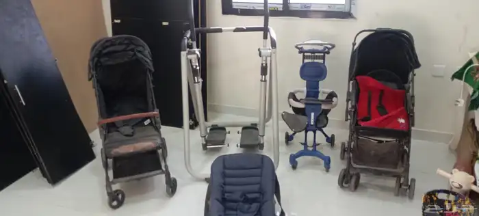 للبيع. مشايه اطفال عدد 3. جلاسه اطفال عدد 1. جهاز الغزال ال 7