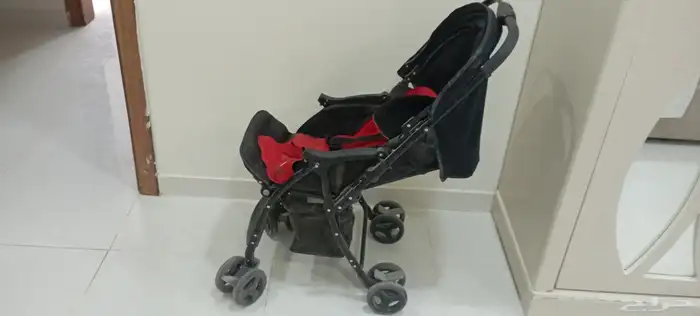 للبيع. مشايه اطفال عدد 3. جلاسه اطفال عدد 1. جهاز الغزال ال 1