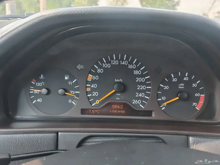 1996 مرسيدس E400 7