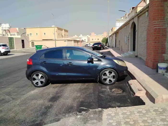 كيا ريو هاتش باك 2014 ممشى 231 السعر النهائي 22000 1