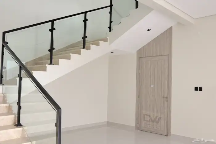 أبواب WPC الداخلية شركة باب وشباك للأبواب الداخلية 5