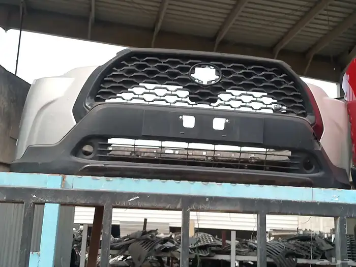 كرله. كروز تيوتا يوجد لدينا شمعات نضيفه ورفارف وابواب وكبوت 0