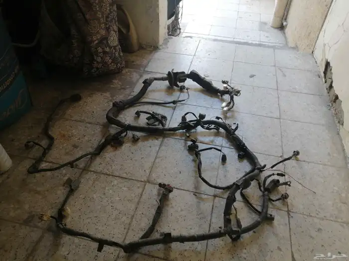 للبيع قطع غيار كورلا 8