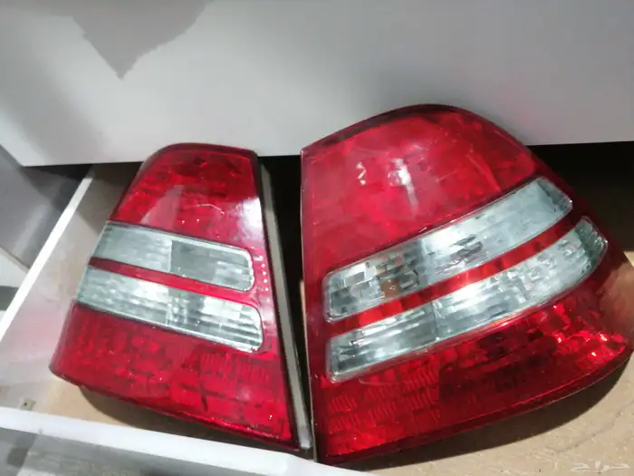 للبيع قطع غيار كورلا 3