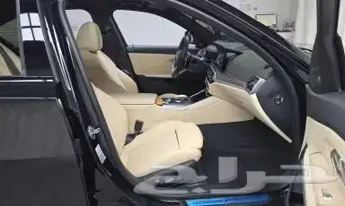 بي إم دبليو الفئة الثالثة (G20) 320i إم سبورت 10