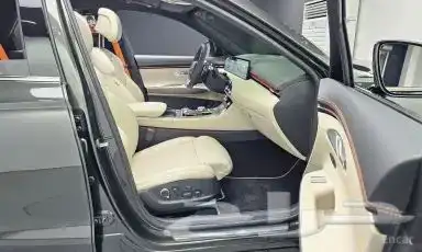 جينيسيس GV70 موديل 2025 10