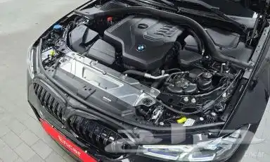 بي إم دبليو الفئة الثالثة (G20) 320i إم سبورت 5