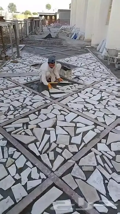 حجر عشوائي لون ابيض 2