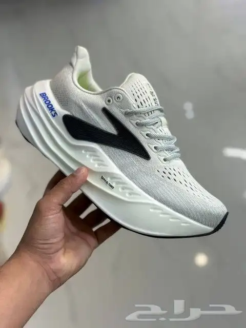 شوزات هرمز نايك نيوبلانس اديداس اسيكس ماستر 49