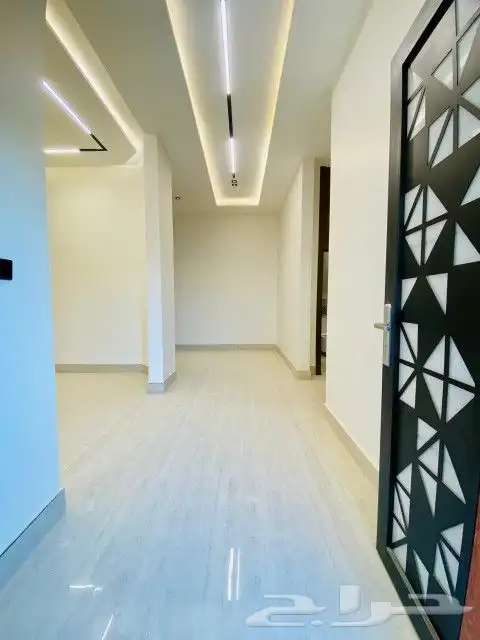 فيلا درج صاله وشقتين بحي البيان 4