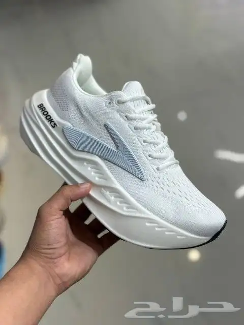 شوزات هرمز نايك نيوبلانس اديداس اسيكس ماستر 40