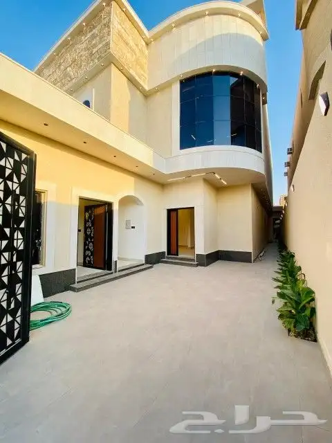 فيلا درج صاله وشقتين بحي البيان 2