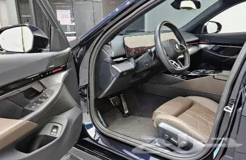 BMW 520iM موديل 2024 الميموني للاستيراد بكوريا 6
