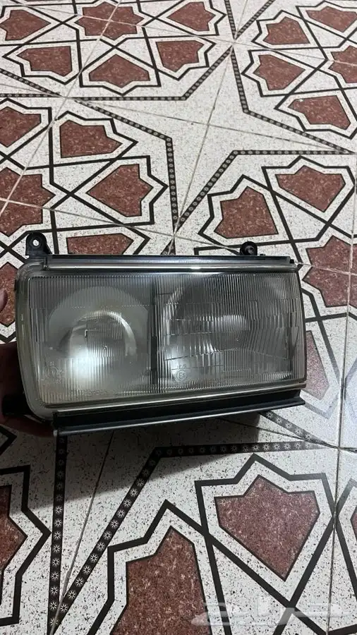 للبيع شمعات لاند كروزر 1997 وتحت اصليه. 1