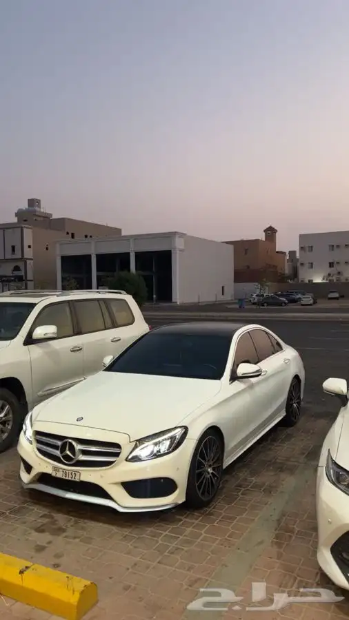 مرسيدس c200 لوحات دبي 9