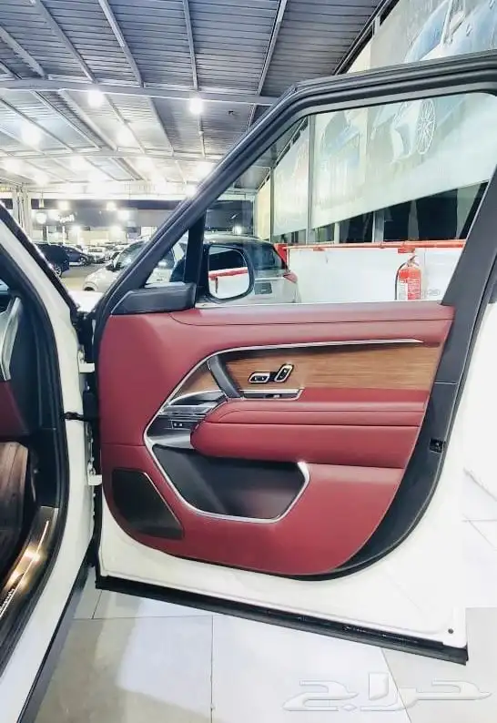 رنج فوج اوتوبيغرافي V8 2024 زيرو اصفار وارد كندا بسعر مغري 13