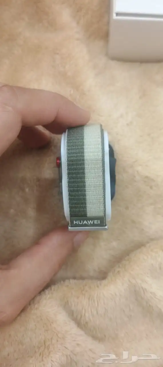 للبيع ساعة هواوي فيت 4 0