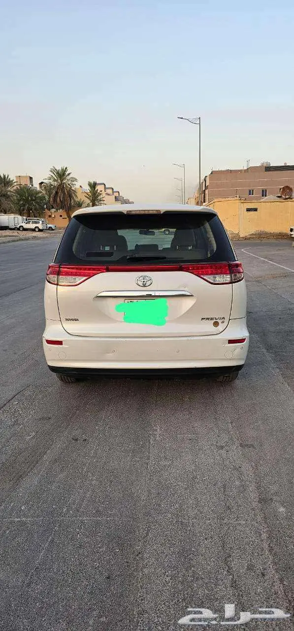 تويوتا بريفيا للبيع موديل 2014 5