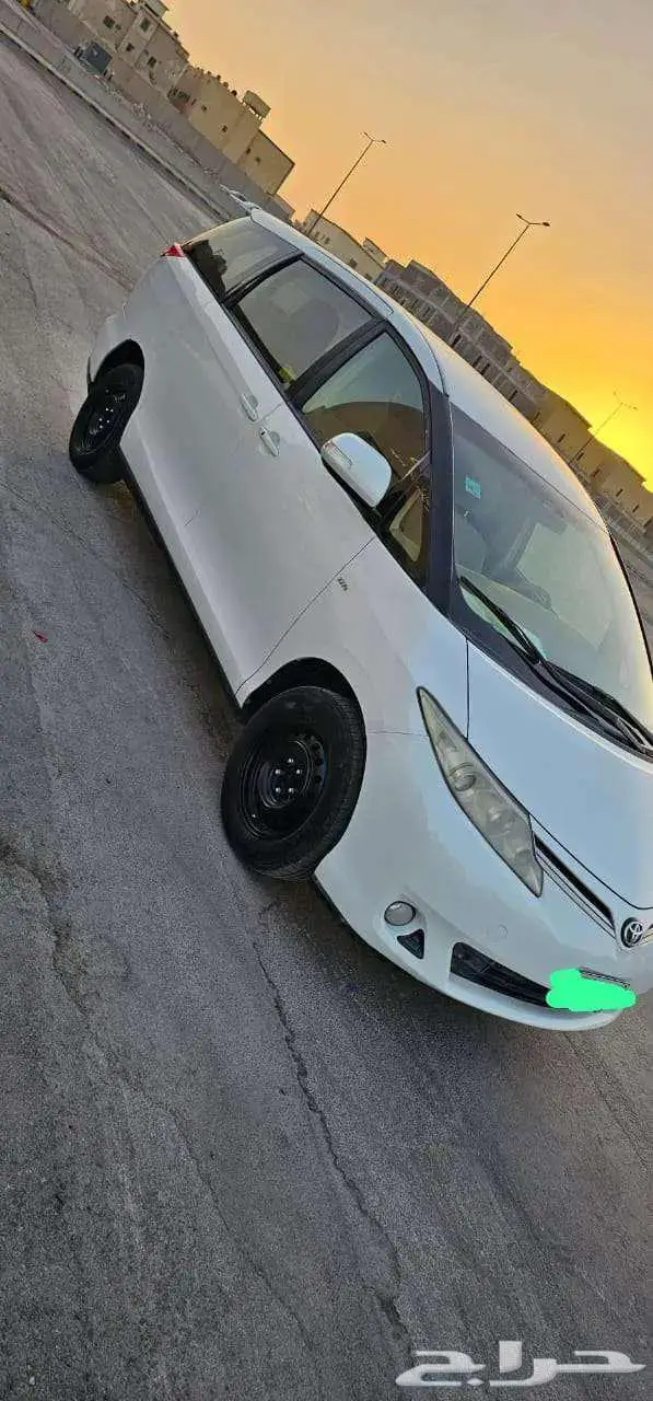 تويوتا بريفيا للبيع موديل 2014 6