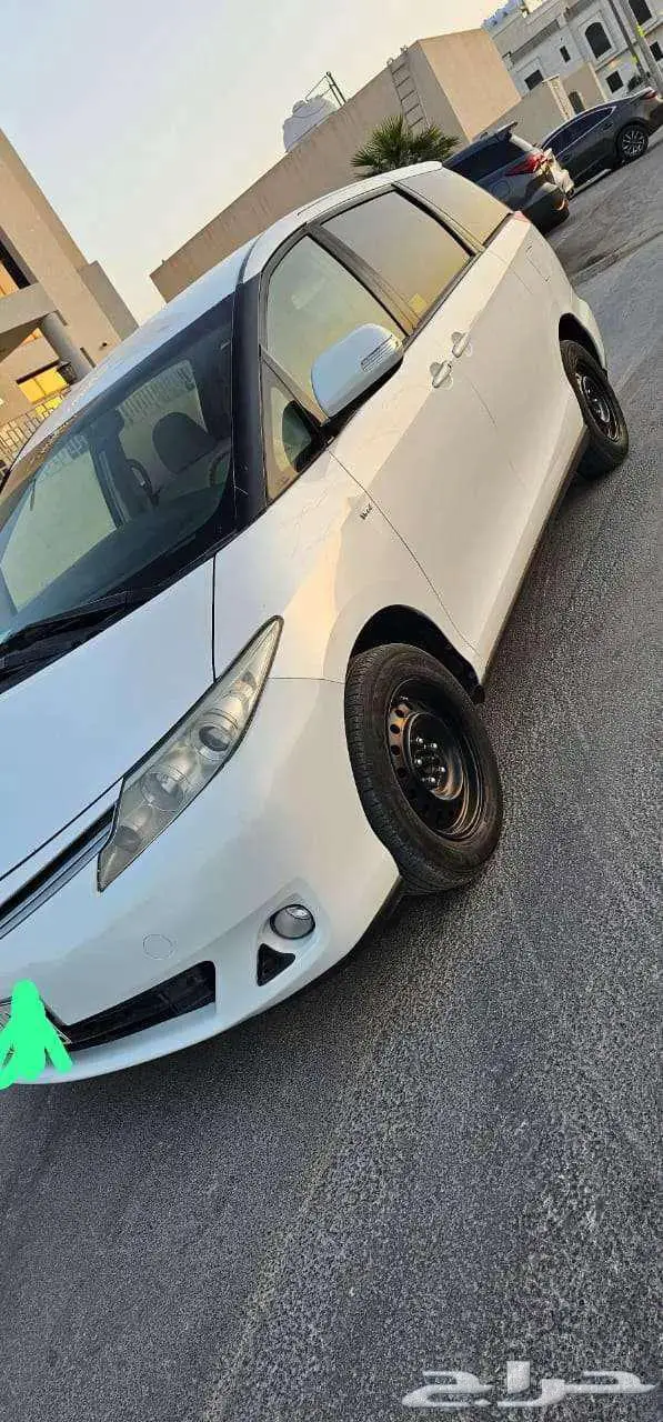 تويوتا بريفيا للبيع موديل 2014 10