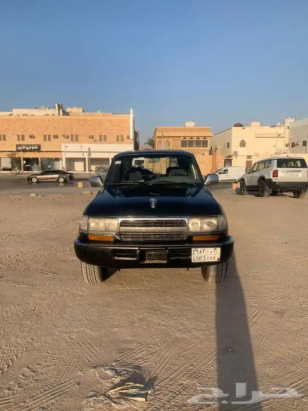 جيب لاندكروزر فل كامل موديل 93 4