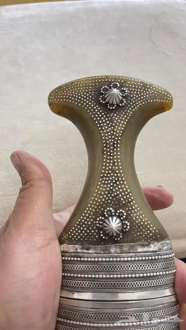 خنجر صب فضه قديم شغل يد 0