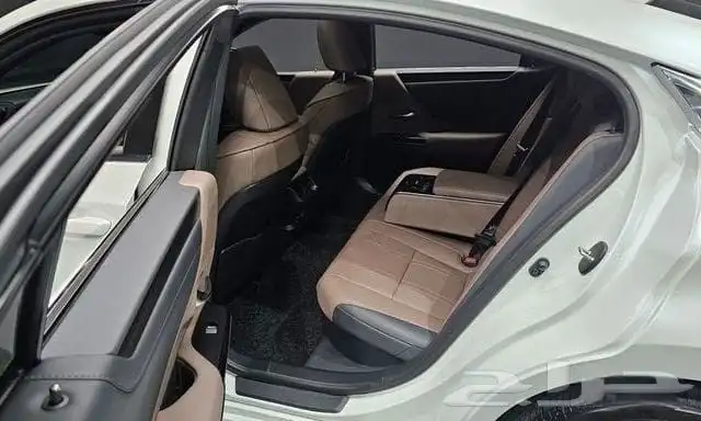 لكزس ES300 2023 استيراد كوريا 14