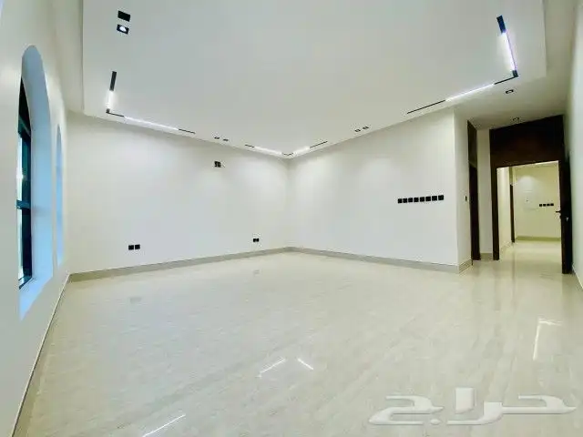 فيلا درج صاله وشقتين بحي البيان 21