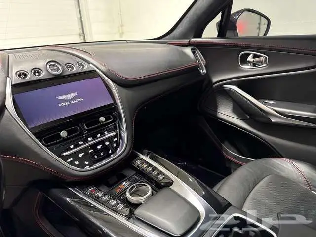 2021 Aston Martin DBX AWD 21