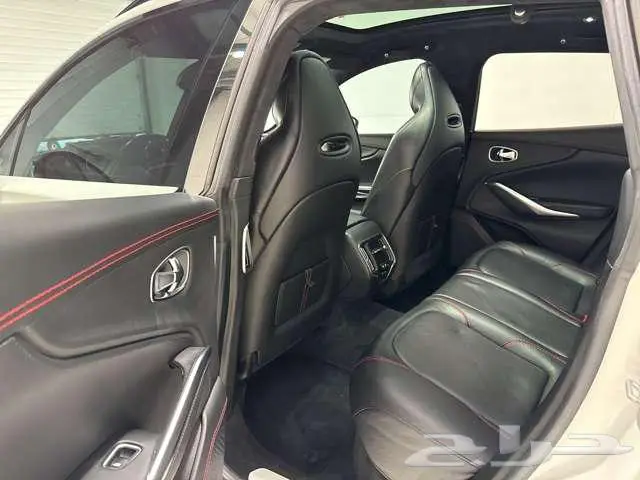 2021 Aston Martin DBX AWD 31