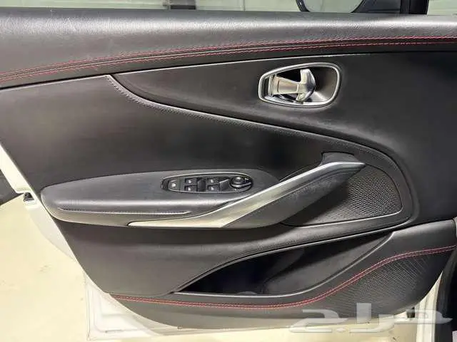 2021 Aston Martin DBX AWD 28