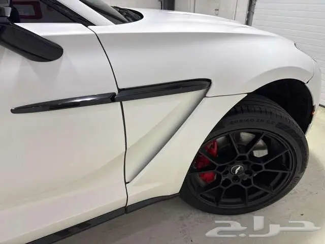 2021 Aston Martin DBX AWD 8