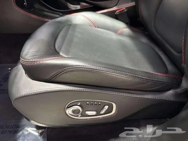 2021 Aston Martin DBX AWD 27