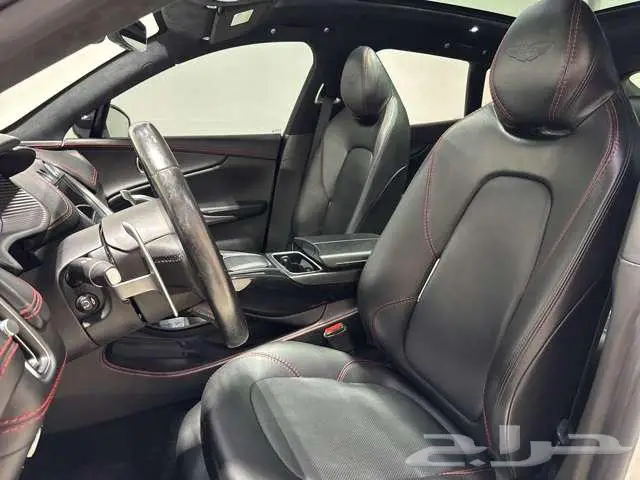 2021 Aston Martin DBX AWD 19