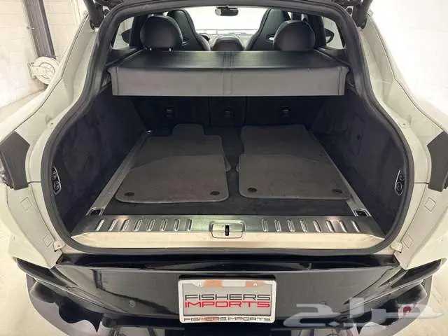 2021 Aston Martin DBX AWD 41