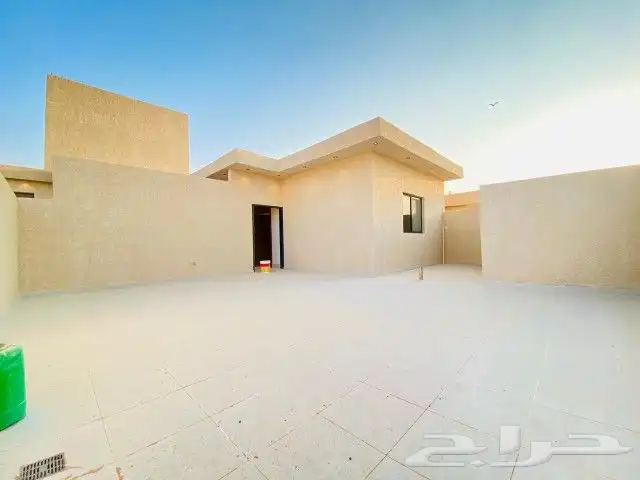 فيلا درج صاله وشقتين بحي البيان 27