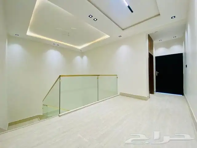 فيلا درج صاله وشقتين بحي البيان 24